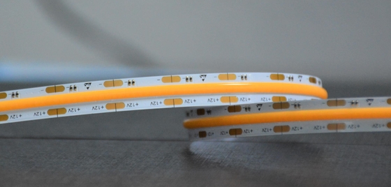 lumière de bande flexible d'ÉPI de 8mm 12V LED Dotless avec l'angle de faisceau de 140 degrés