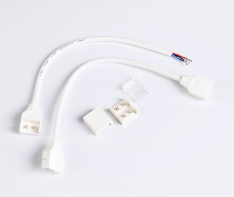 ÉPI 4 Pin Led Connector des accessoires RVB de lumière de bande d'IP65 LED