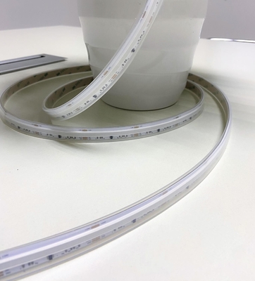Lumière de bande flexible de l'épi RVB de pixel IP65 gainé par silicium