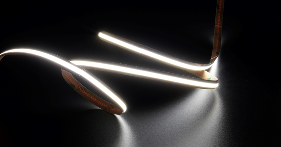 Le haut ÉPI LED de C.P. CRI90+ attachent du ruban adhésif à la structure 18W linéaire unique légère